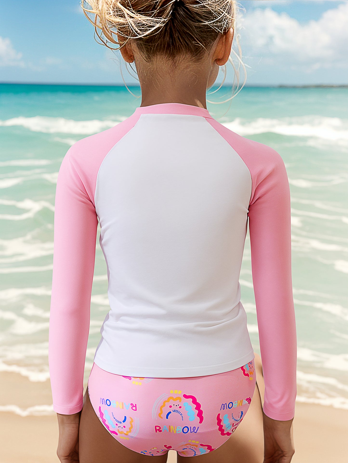 Pack 15 unidades Conjunto camiseta y bañador con dibujo niña