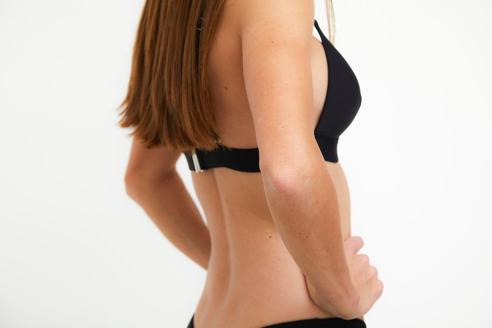 Top triangular liso